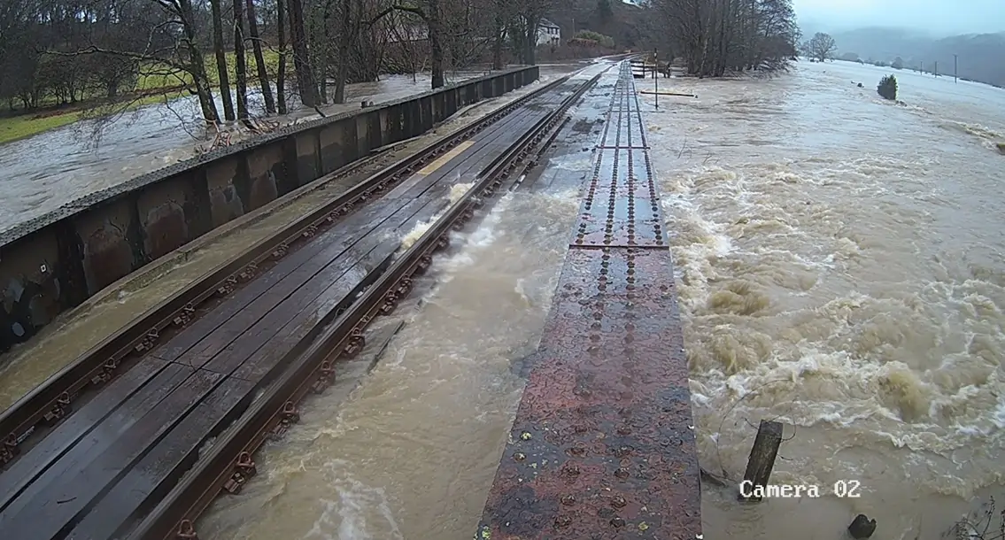 rail flood Flooding has suspended trains between Derby and Nottingham. Multiple East Midlands Railway routes are affected. Check updates before travelling.